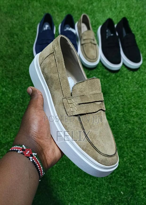 Quality Shoes - thumbnail 3