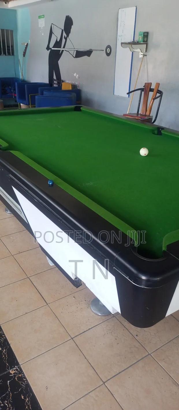 Snooker Table - thumbnail 2