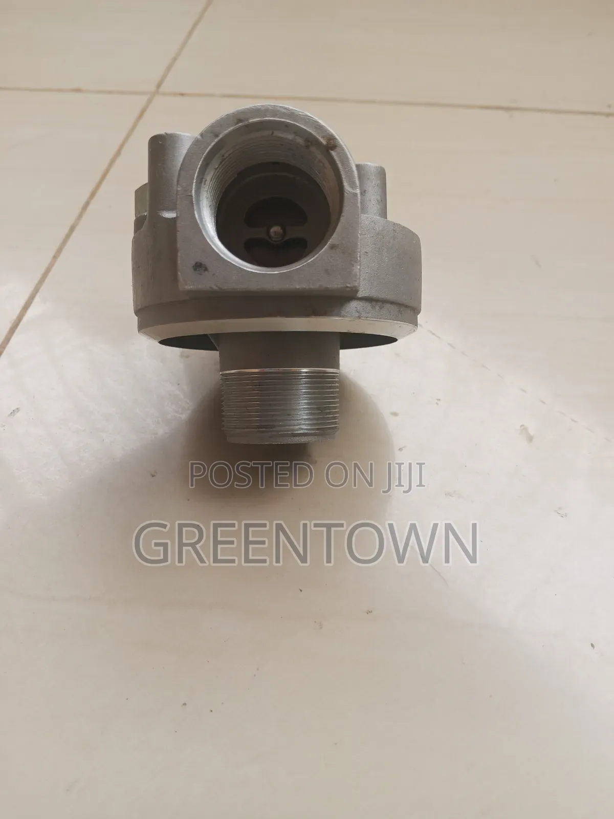 Hydraulic Filter Mounting Head Adapter, Designed for Heavy Machines