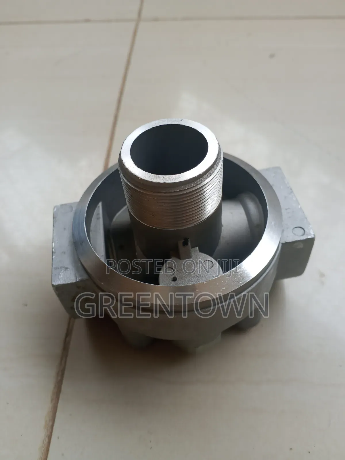 Hydraulic Filter Mounting Head Adapter, Designed for Heavy Machines