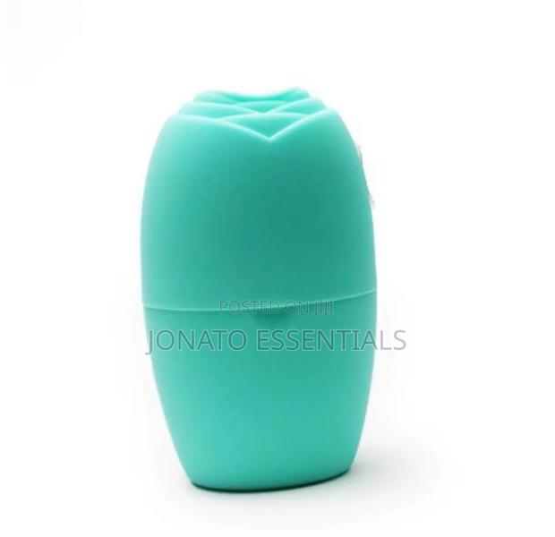Silicone Ice Cube Roller For Face - Facial Massage Skincare Tool - thumbnail 3