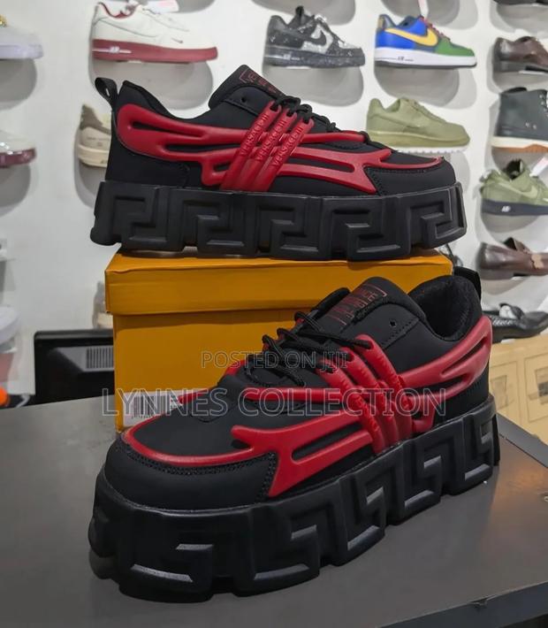 Versace Sneakers - thumbnail 2