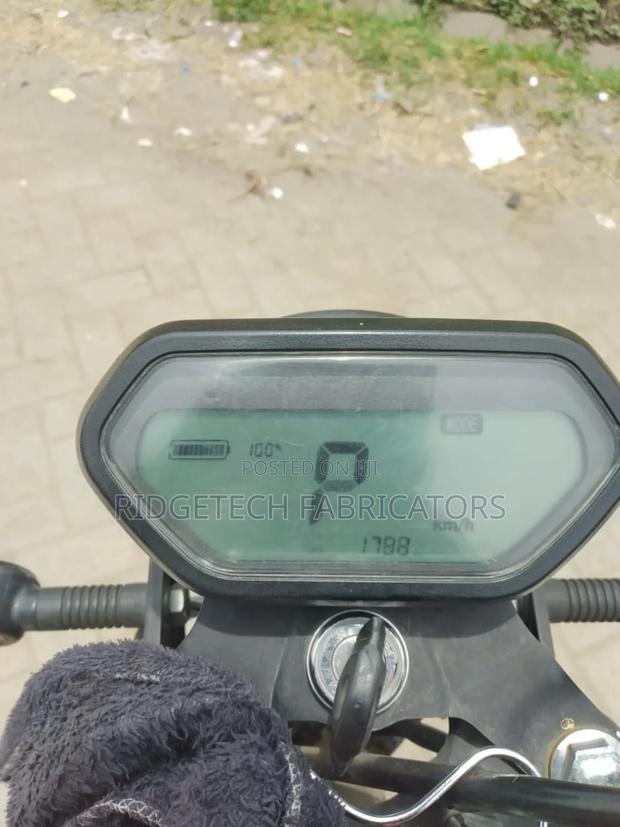 Motorcycle 2024 Red - thumbnail 6