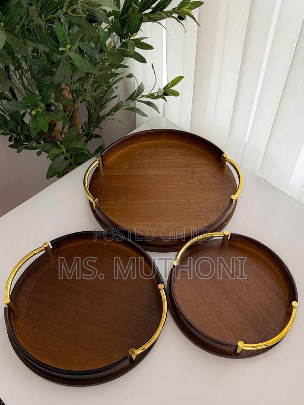 Aesthetic Round Wall-nut Bamboo Multipurpose Trays - main view