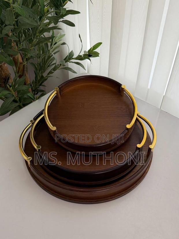 Aesthetic Round Wall-nut Bamboo Multipurpose Trays - thumbnail 2
