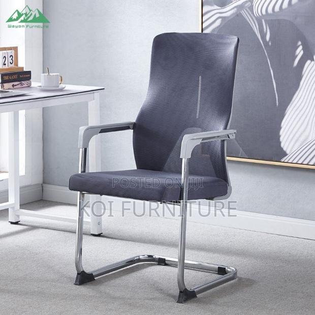 Office Chair : Ergonomic Mesh Back Visitor Chair - thumbnail 5