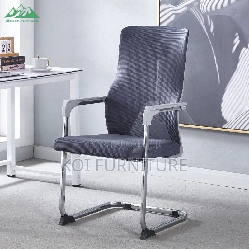 Office Chair : Ergonomic Mesh Back Visitor Chair
