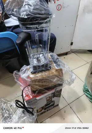 1600w Signature Blender