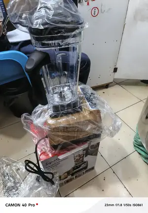 1600w Signature Blender