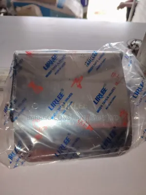 Tissue Holder (Lirlee)