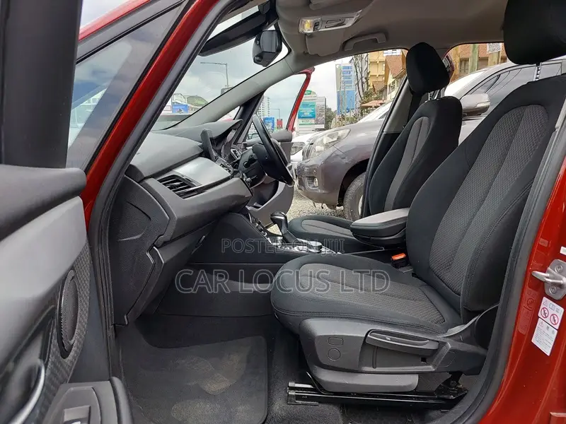 BMW 218i 2018 Red