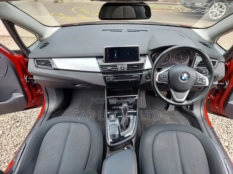 BMW 218i 2018 Red