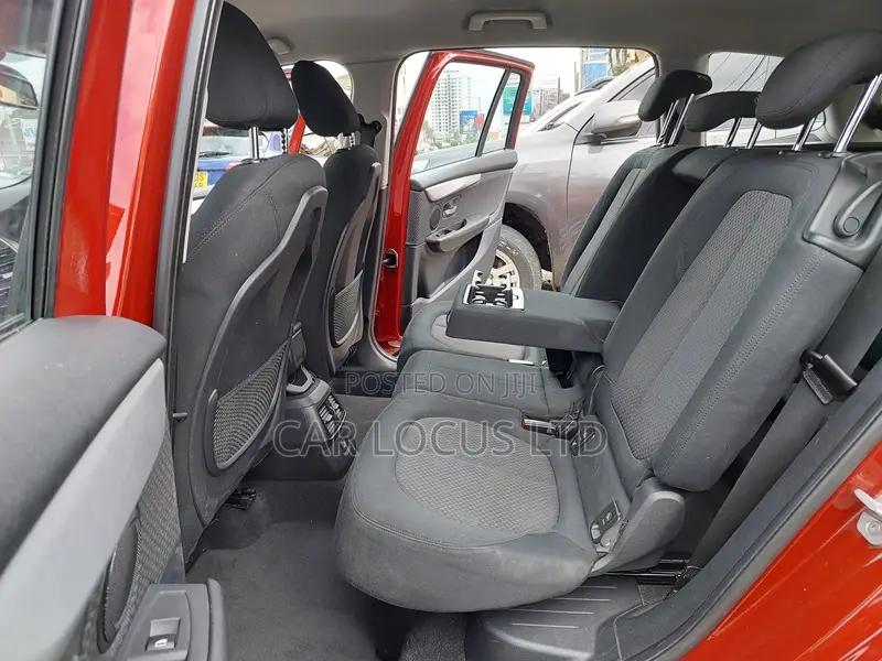 BMW 218i 2018 Red