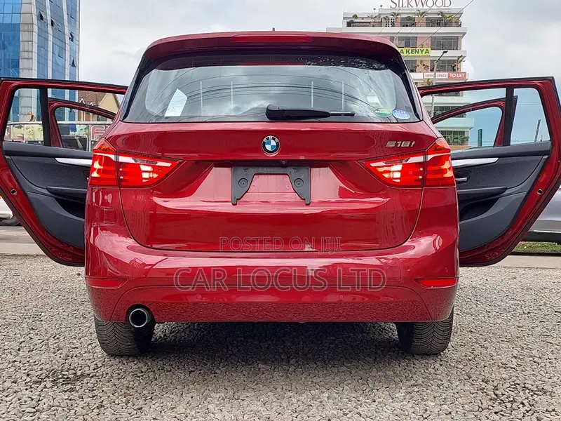 BMW 218i 2018 Red