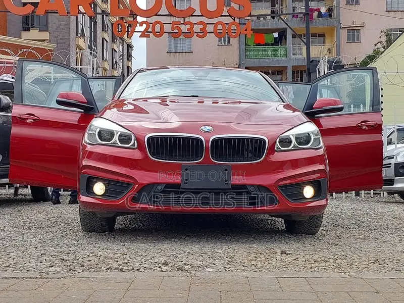 BMW 218i 2018 Red