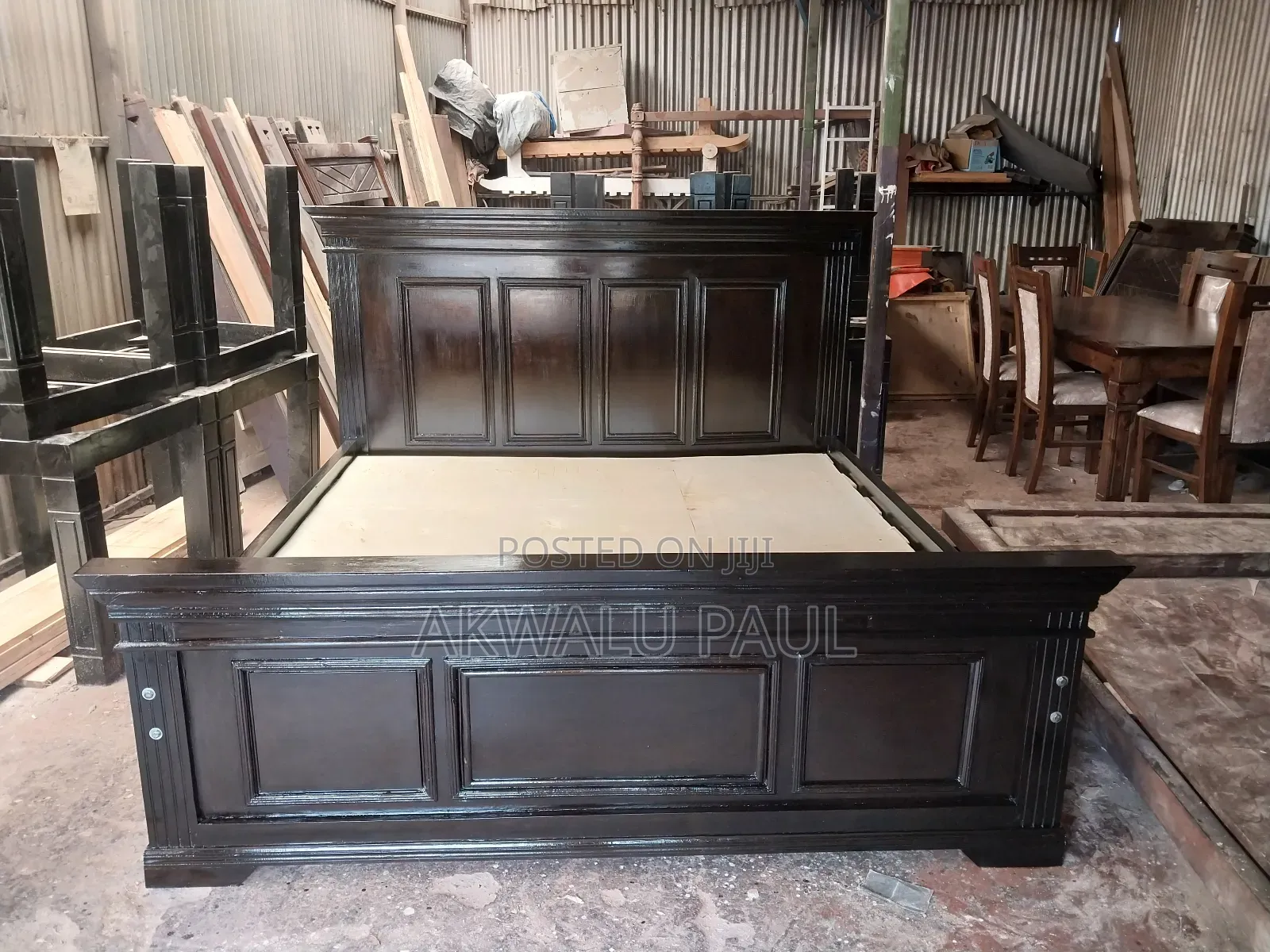 King Size Bed With Bedside Cabinet