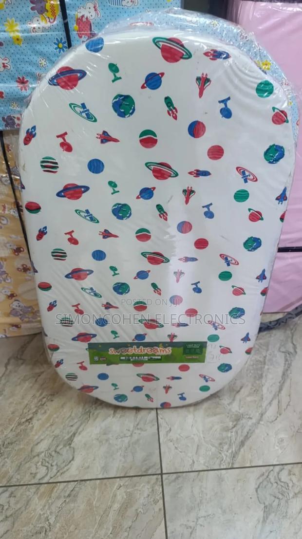 Baby Basinnets Mattress - thumbnail 2