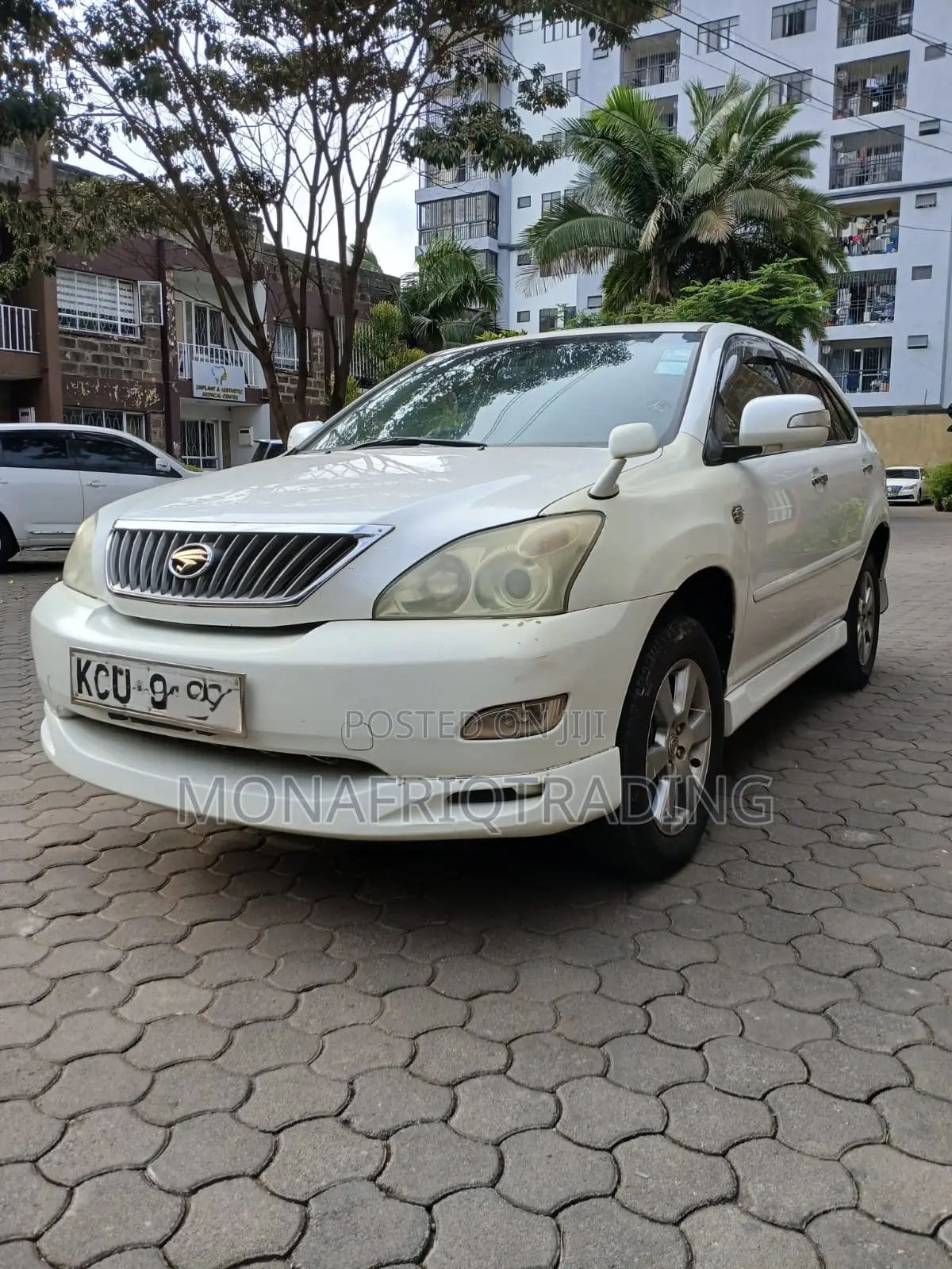 Toyota Harrier 2.4 2011 White