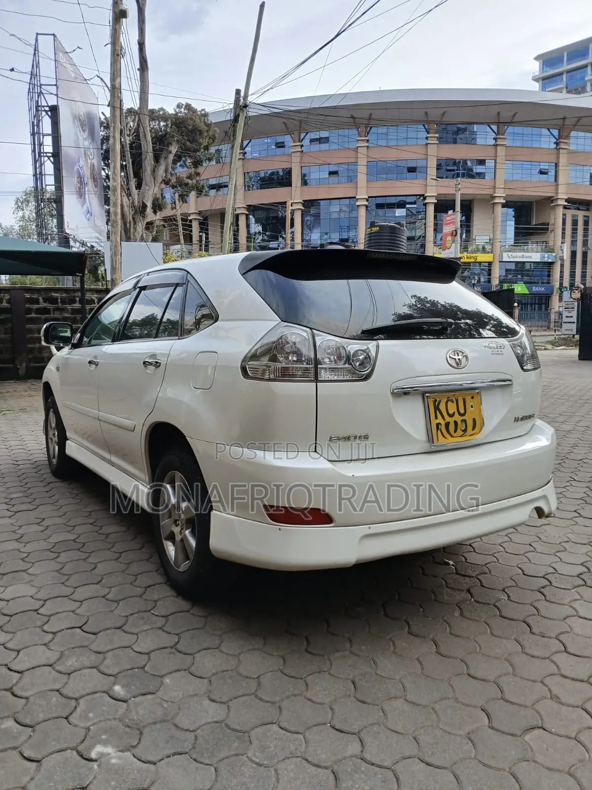 Toyota Harrier 2.4 2011 White