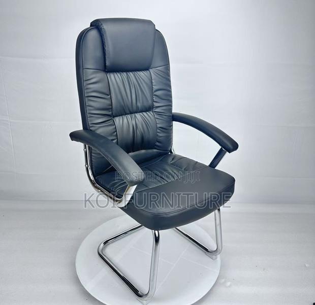 Office Chair : Executive Leather Visitor Chair - thumbnail 2
