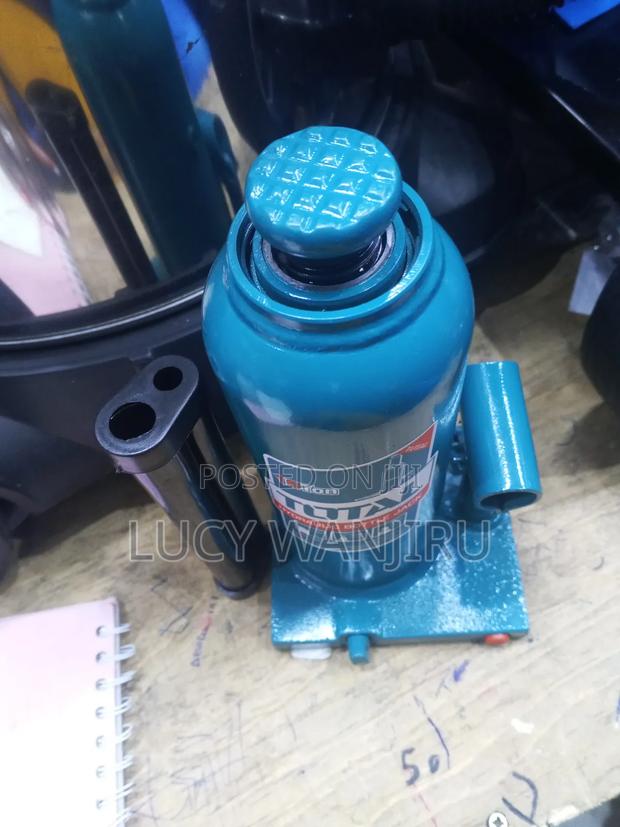 Professional Bottle Jack - main view