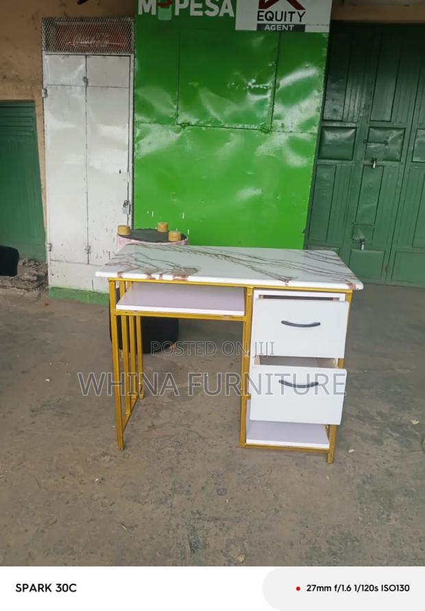 Manicure Table White - main view