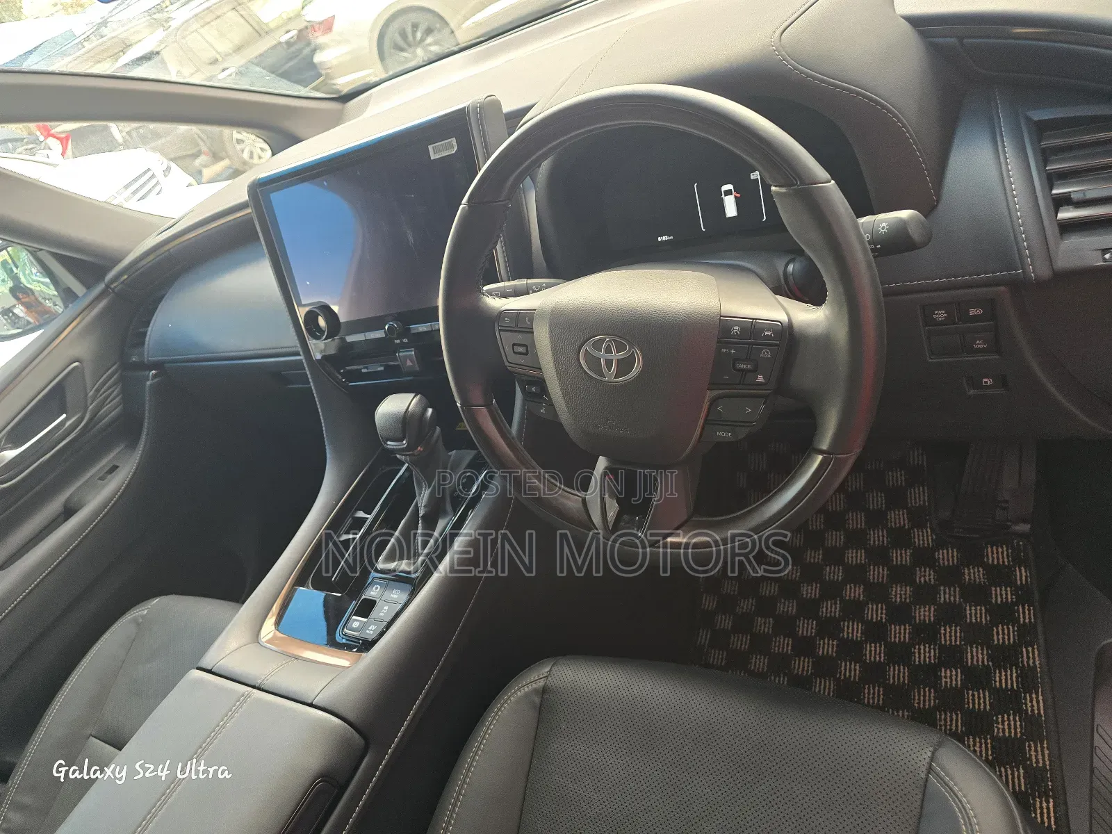 Toyota Alphard 2024 Black