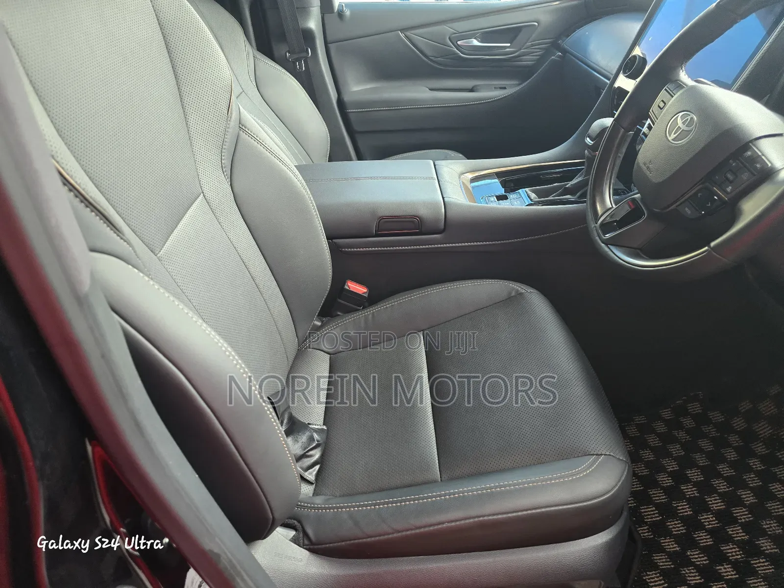 Toyota Alphard 2024 Black