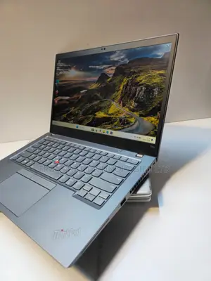 Laptop Lenovo Thinkpad T14s Gen 2 16GB Intel Core i7 SSD 256GB