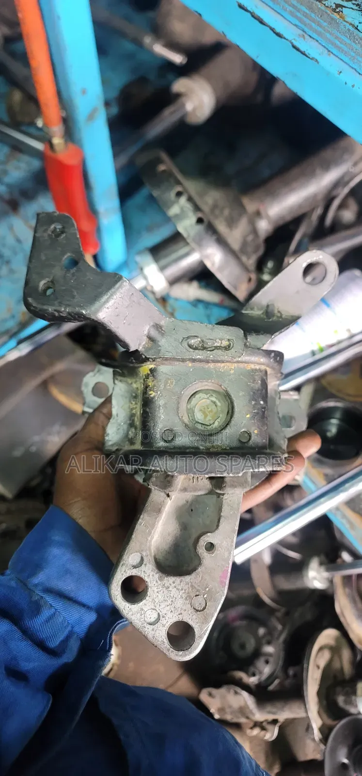 Engine Mounting Axio/ Fielder / Allion 240