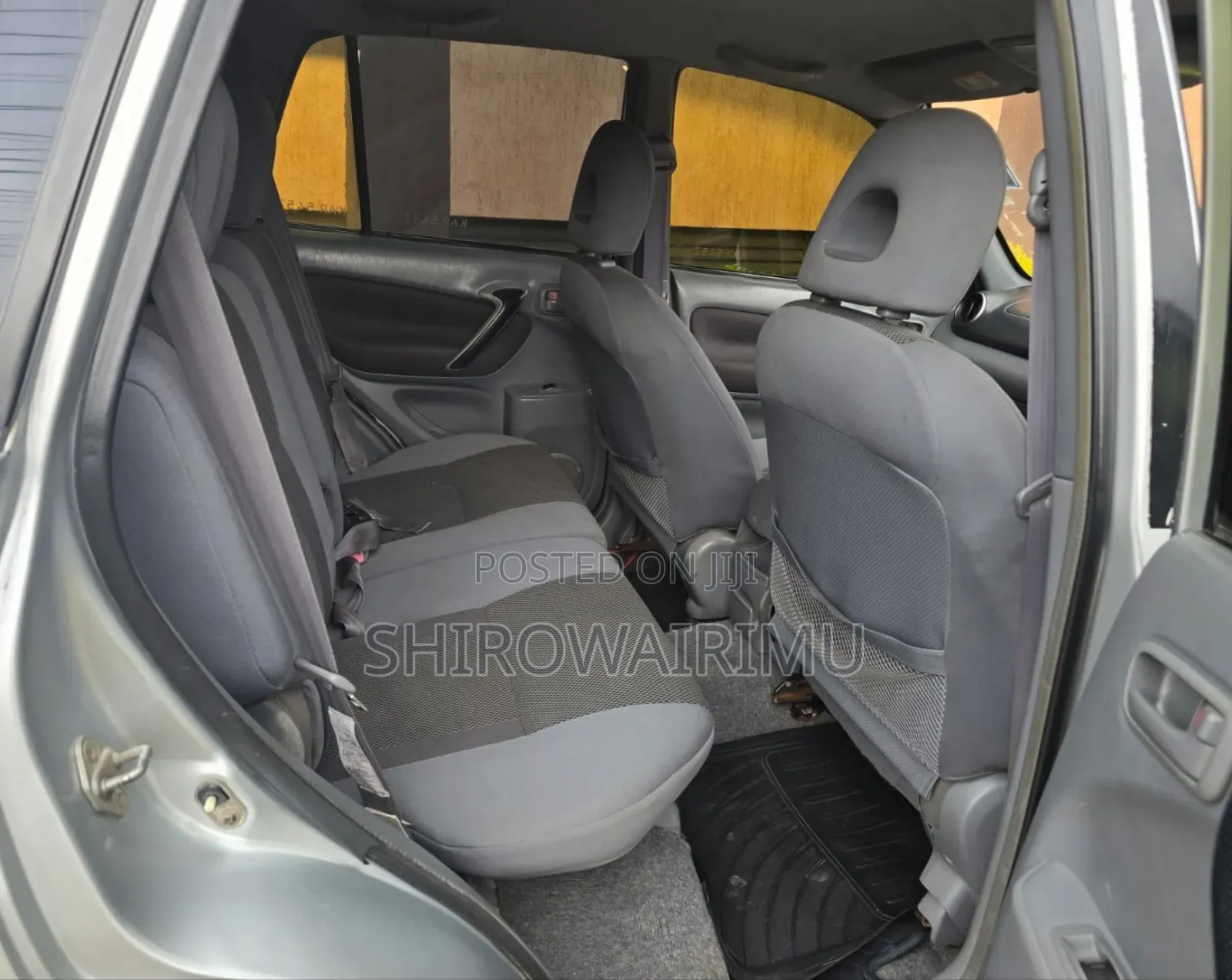 Toyota RAV4 2001 Ivory