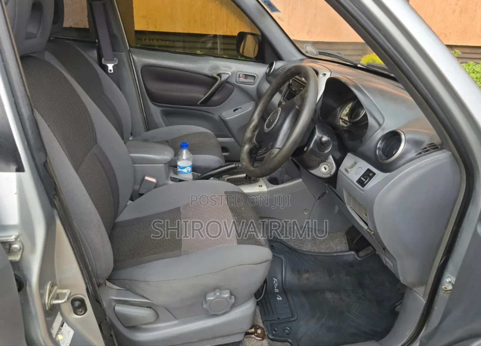 Toyota RAV4 2001 Ivory