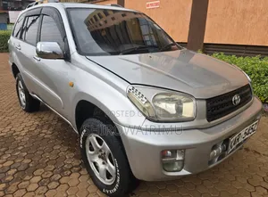 Toyota RAV4 2001 Ivory