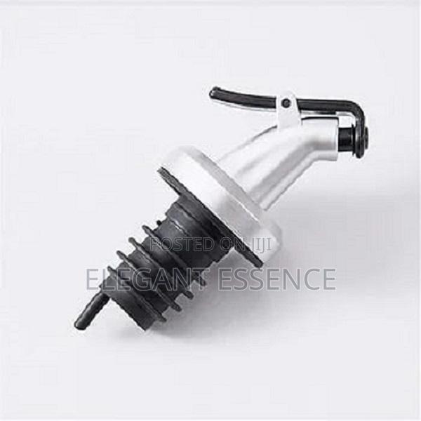 Oil Bottle Top Dispenser – 8.5cm - main view