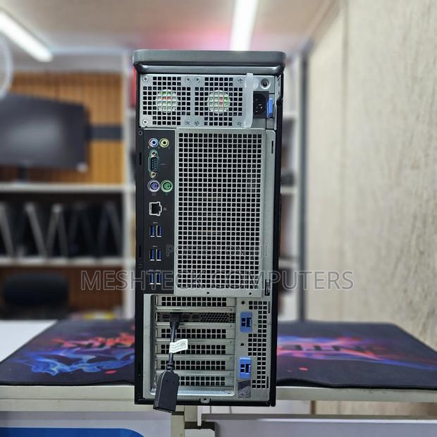 Desktop Computer Dell Precision 5820 32GB Intel Xeon SSD 512GB - thumbnail 4