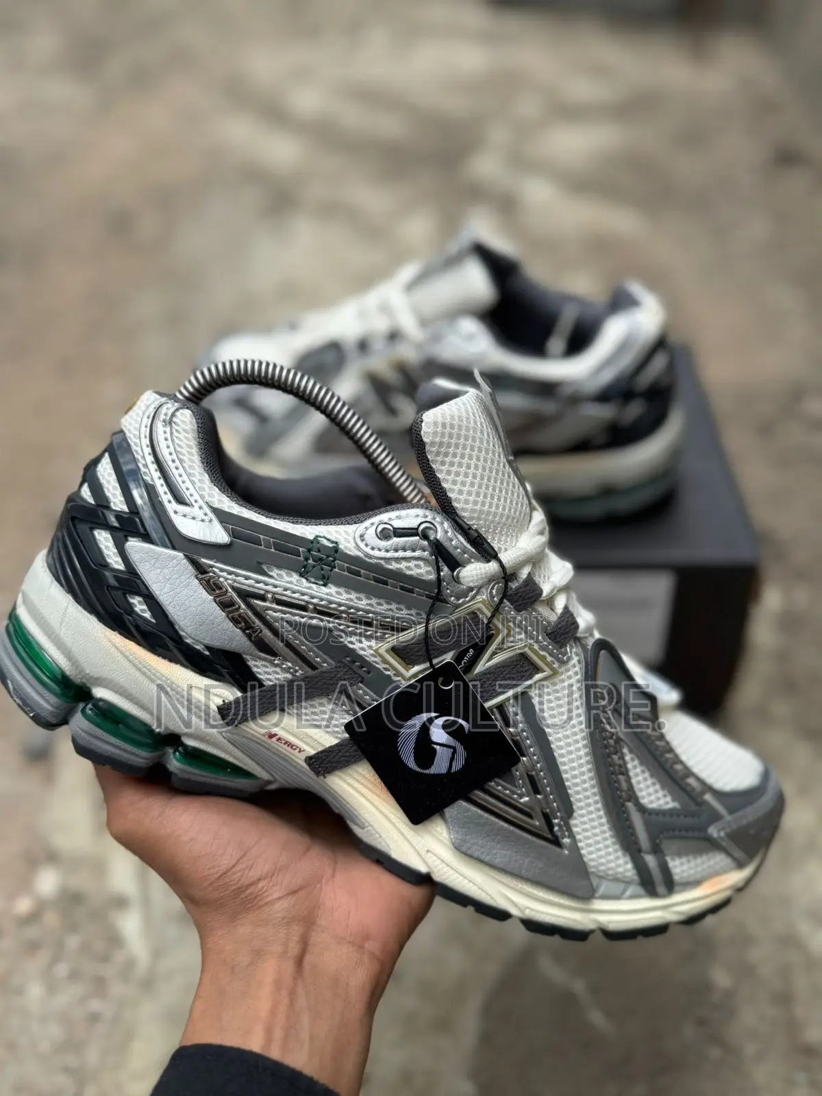 New Balance 1906r