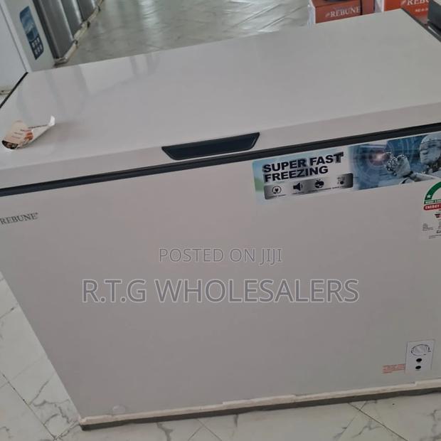 Rebune 200 Litres Chest Freezer – Efficient Cooling