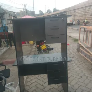 Black 0.9m Office Desk