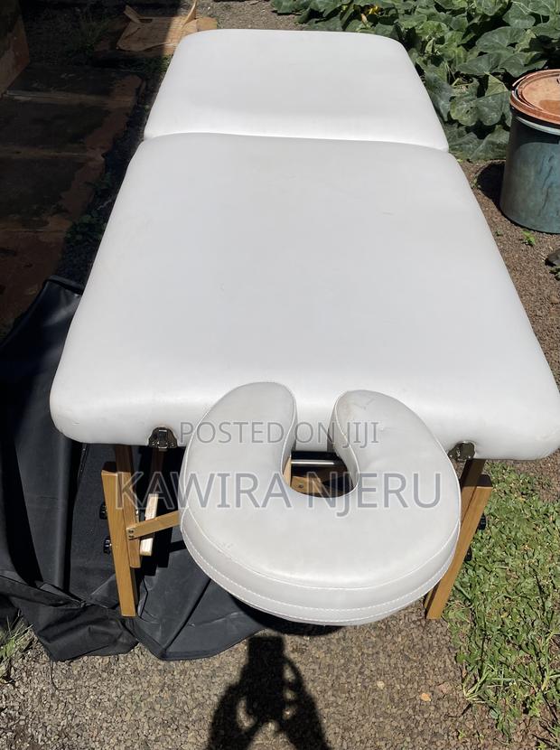 White Massage Table (70’ By 31’ Inches) - thumbnail 3