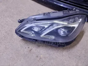 Mercedes Benz W212 Headlight