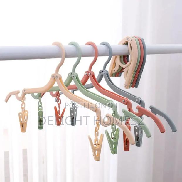 Foldable Travel Hanger_kis