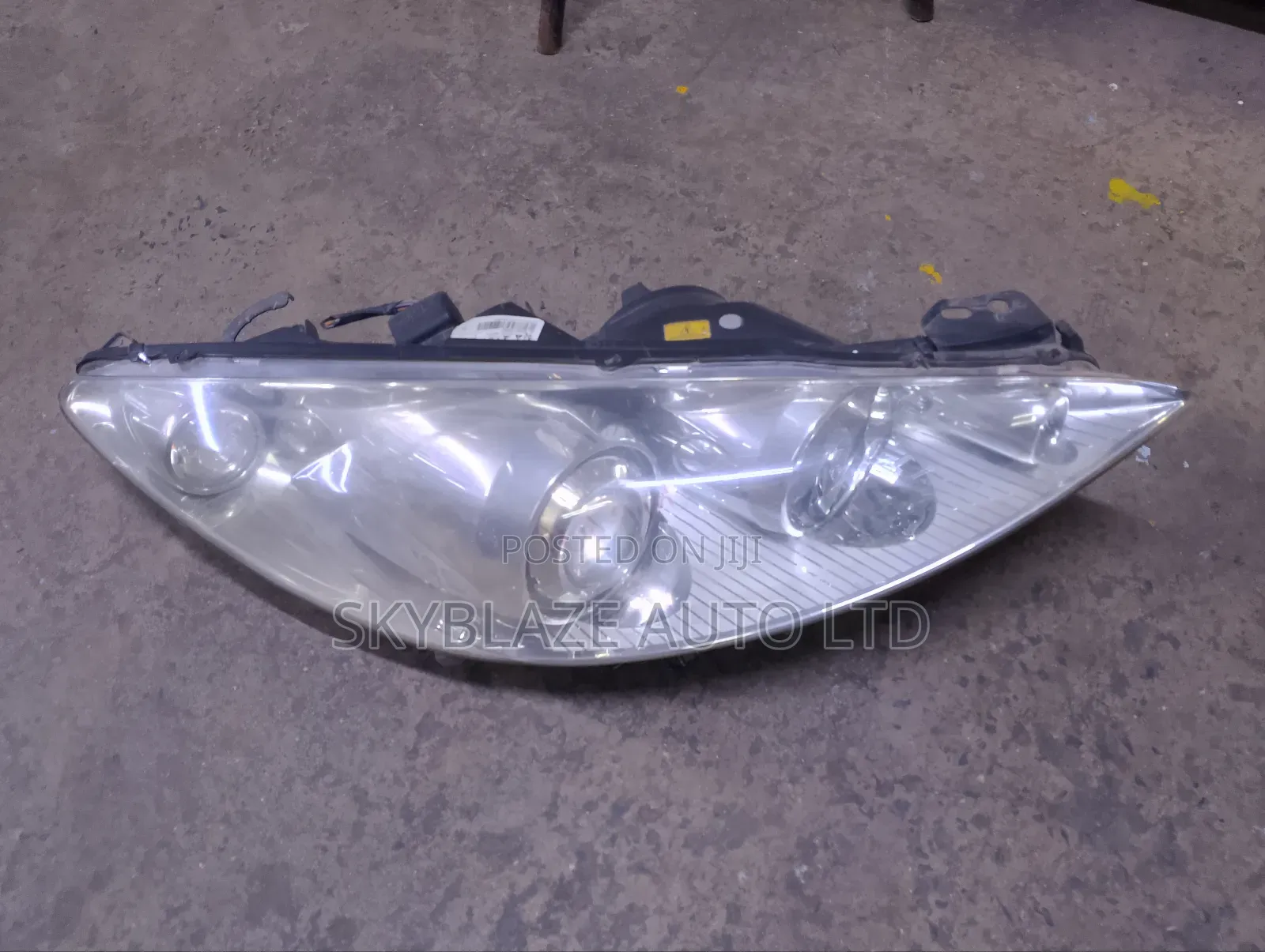 Peugeot 207 Headlight