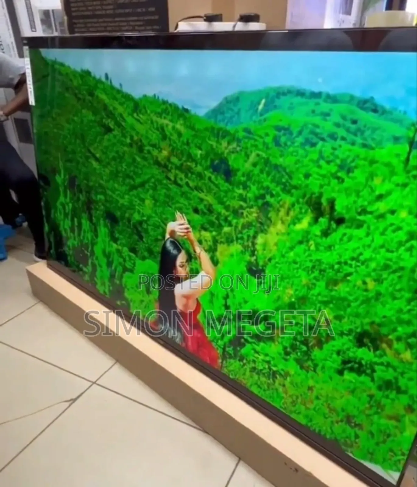 Frameless Webos Vitron 65 Inch