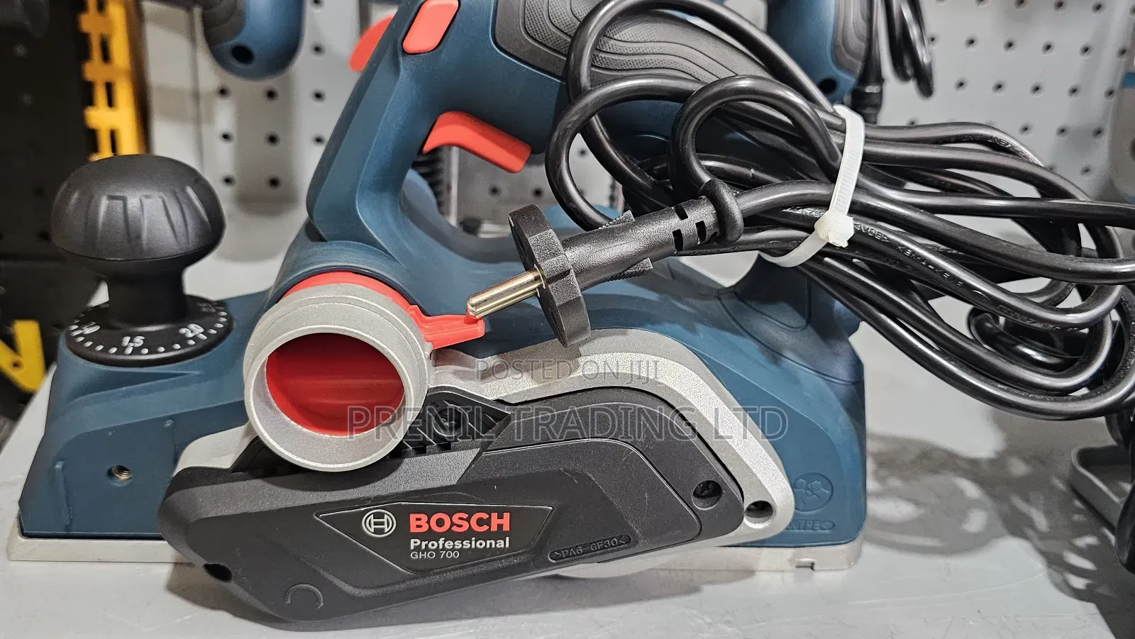 Bosch Gho 700 Professional Planer