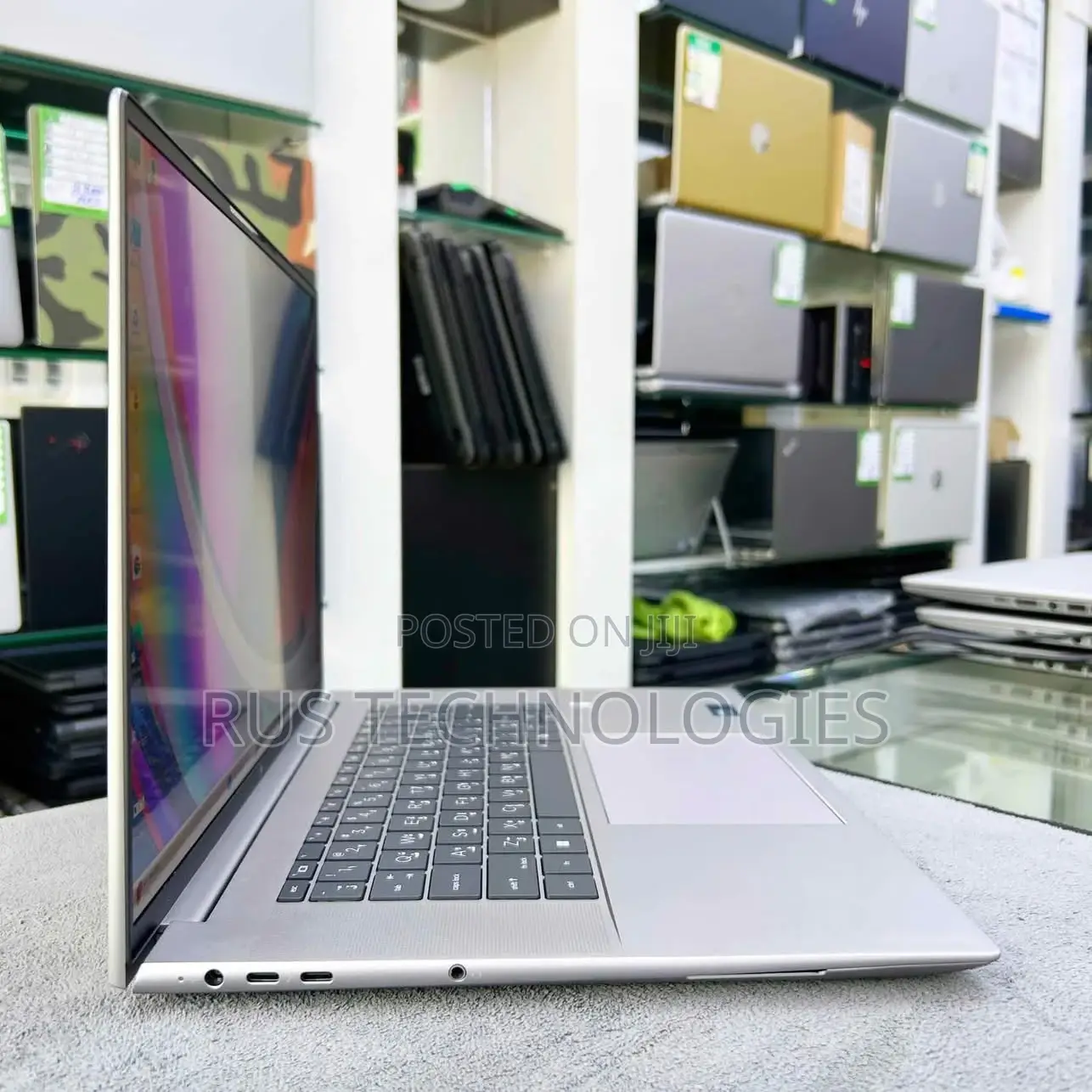 Laptop HP ZBook Firefly 16 G10 16GB Intel Core i7 SSD 512GB