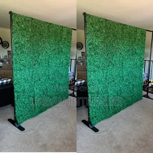 Green Backdrops Green Backdrops With Boxwood Panels