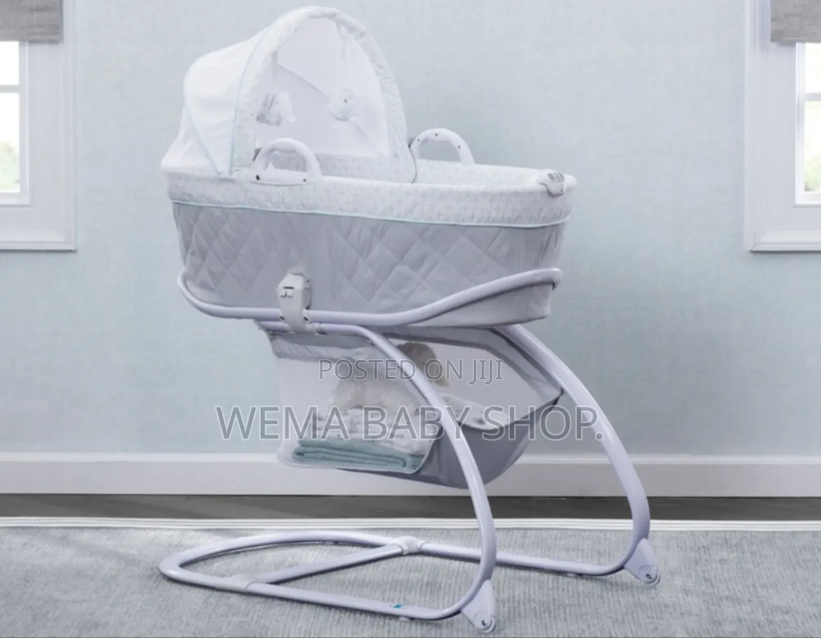 Breathable Deluxe Moses Bassinet With Music,Vibration,Light and Wheels