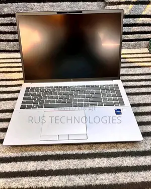 Laptop HP ZBook Firefly 16 G10 16GB Intel Core i7 SSD 512GB
