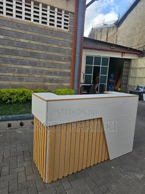 Modern Reception Desk (1.2m)