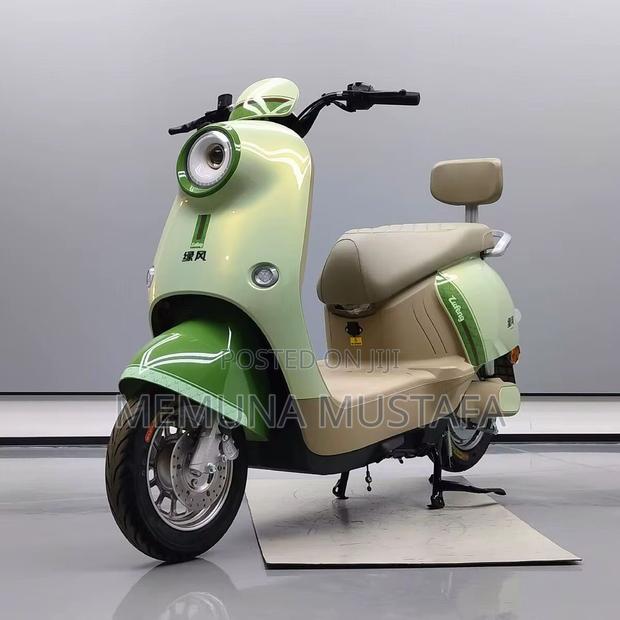 New Motorcycle 2024 White - main view